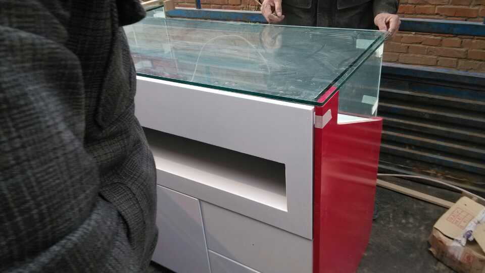 烟酒展柜