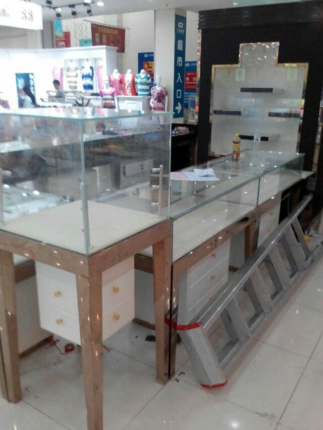 珠宝展柜